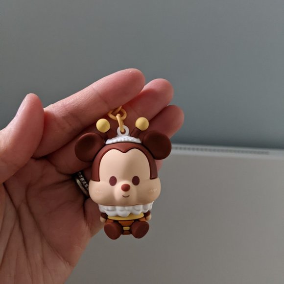 Miniso Disney Bee Blind Bag Keychain - Mickey Mouse - Picture 2 of 4
